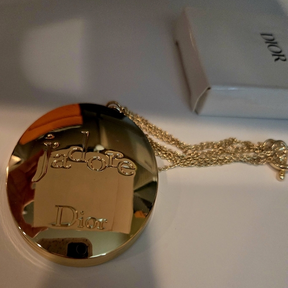 Dior Luxurious Gold Compact Pocket Mirror Beaute In Box Nwt - Picture 4 of 6